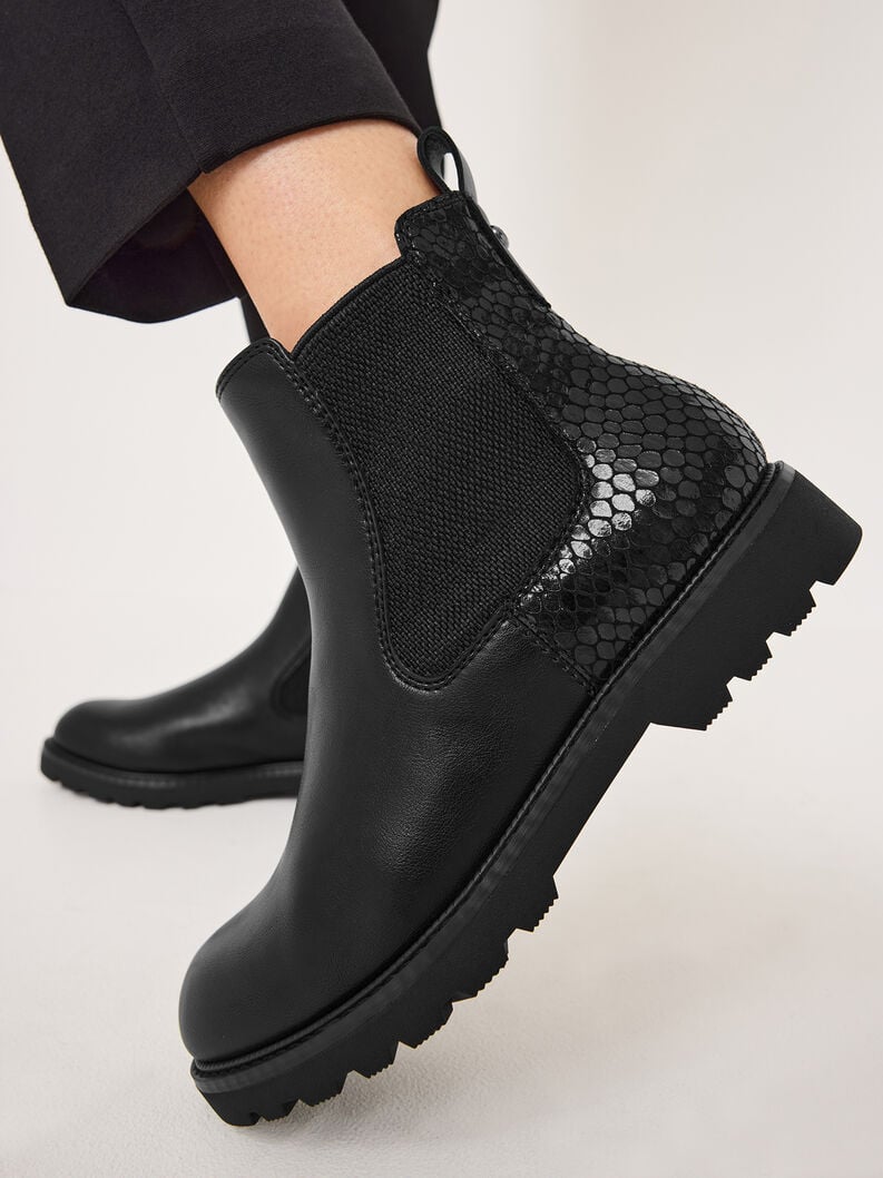 Tamaris Chelsea Boot - Schwarz